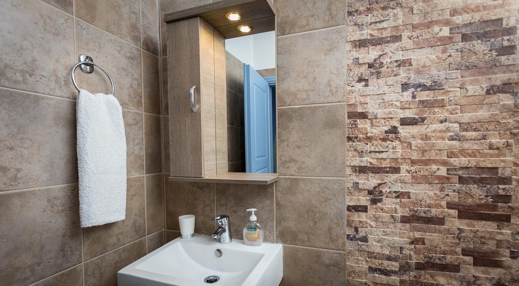 Althea Studios دونوسا المظهر الخارجي الصورة